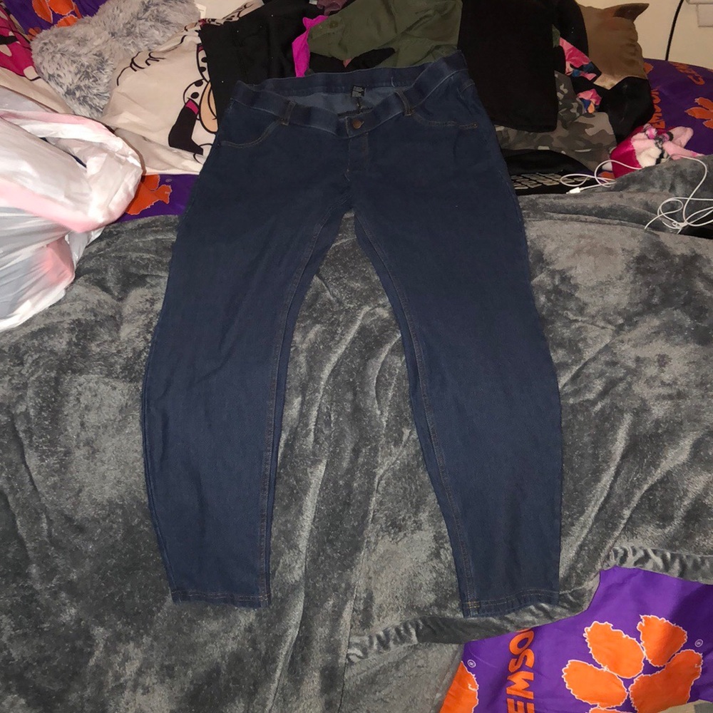 Skinny pants